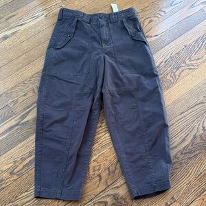 Banana Republic NWT Black Cargo style Pants, barrel leg, 0P